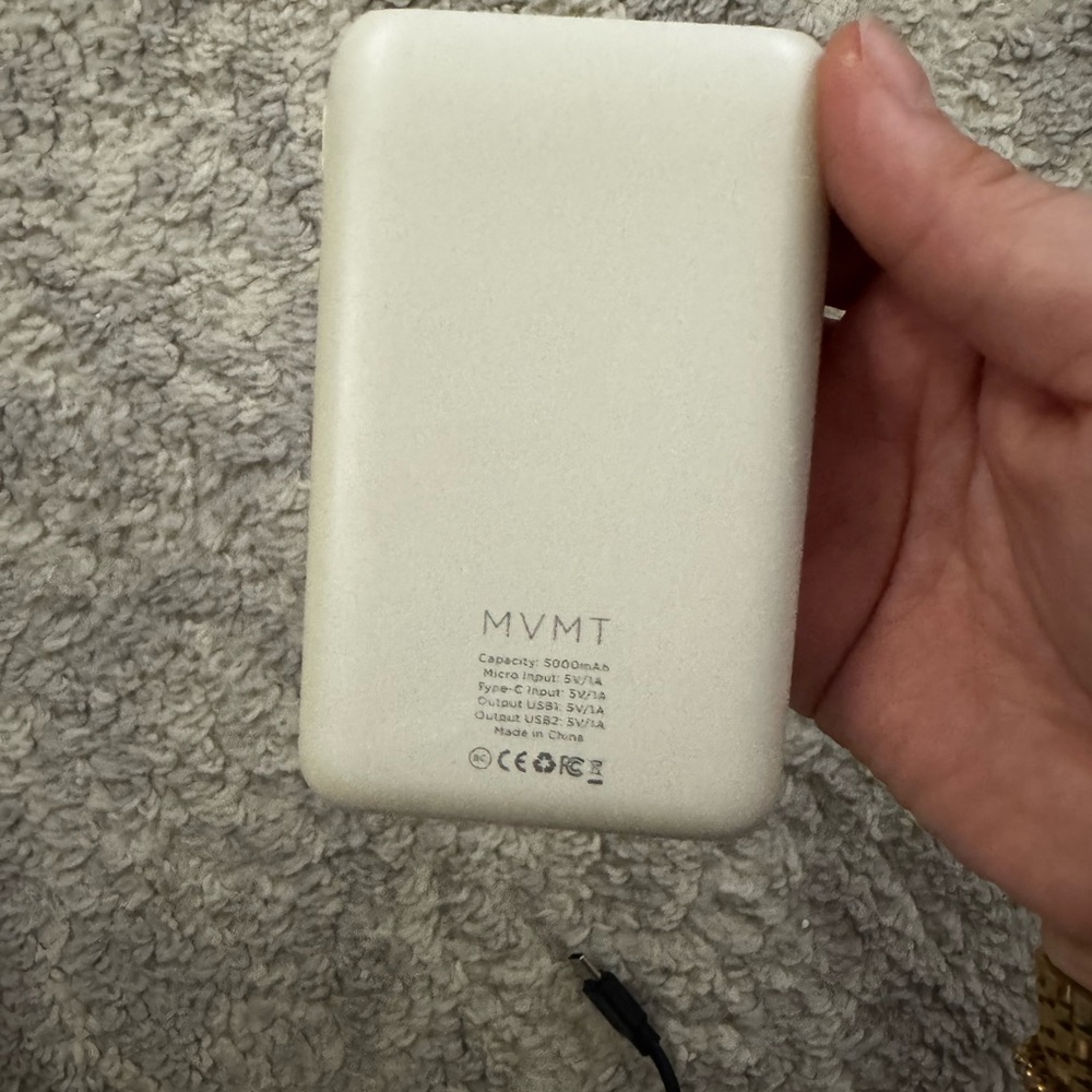 Compact White Power Bank - Picture 2 of 5
